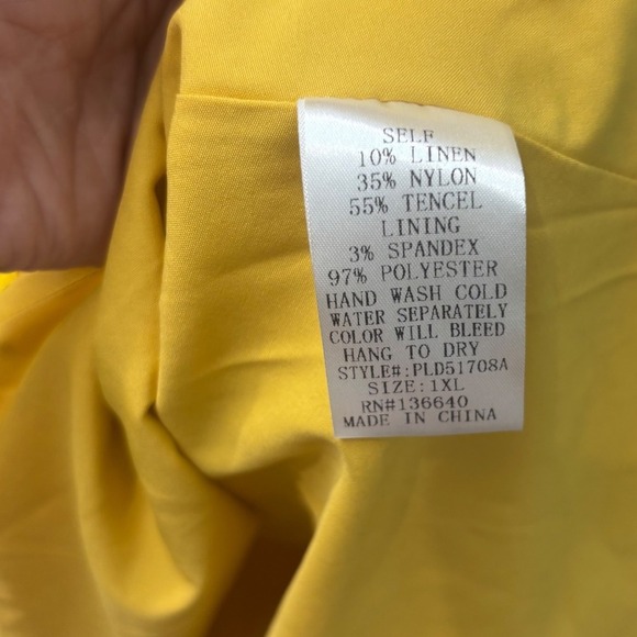 L'ATISTE Short Button Dress Color Yellow Size XL Lace Cutout Zimm - Picture 6 of 8